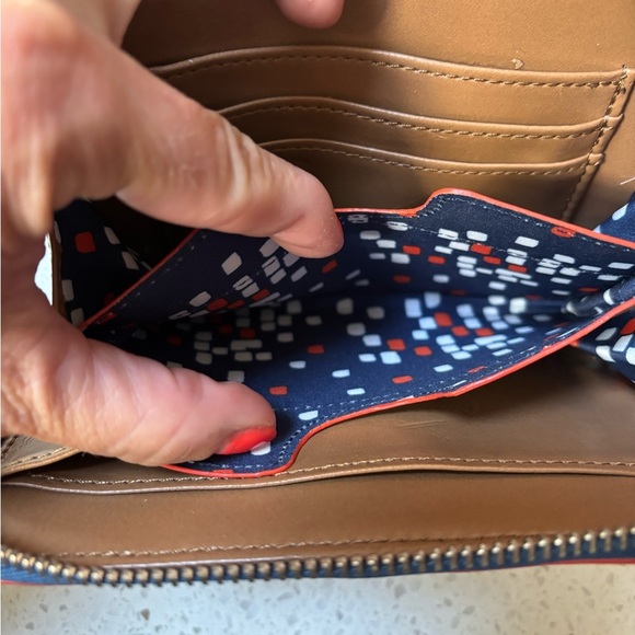 STELLA & DOT Chelsea Tech Navy White Stripe Wristlet Wallet Clutch - Picture 7 of 9